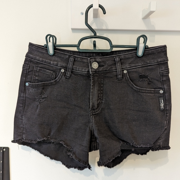 Silver Jeans Boyfriend Short - Picture 3 of 9